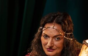 Королева Кубков: Действия мужчины в Таро