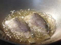 Жарка ледяной рыбы на сковороде