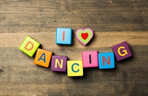 Название танцевального кружка в школе