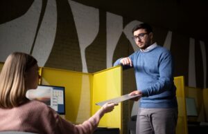 Изменение пункта выдачи на валберисе