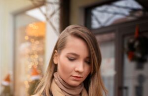 Поиск по номеру телефона на Авито