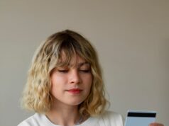 Скачайте приложение РНКБ для телефона