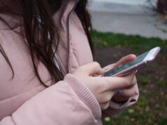 Подключение Алисы Лайт к телефону