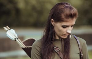 Топор снится женщине: толкование снов