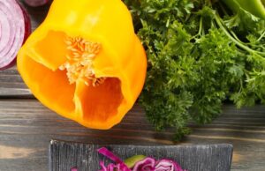 Маринованная капуста со свеклой и морковью