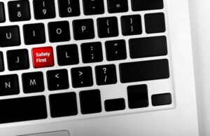 Активация YouTube на телевизоре: ввод кода