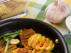 Картошка с салом на сковороде: простой рецепт