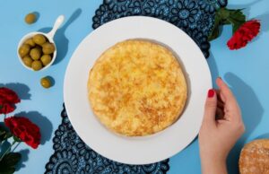 Сырная лепешка на сковороде: простой рецепт