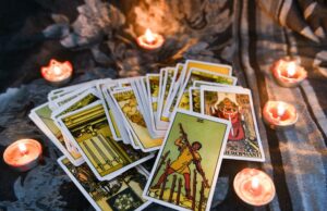Луна в Таро: сочетание с другими картами