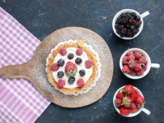 Ягодный пирог из песочного теста