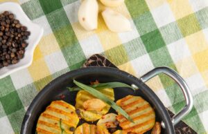 Бризоле с фаршем на сковороде