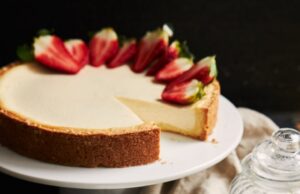 Бисквитный торт с кремом чиз