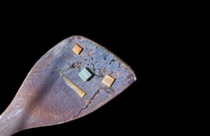 Выпаиваем диод из платы: пошаговая инструкция