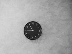 Сон об увольнении с работы: толкование и советы