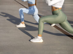 Модные тренды в спортивных легинсах: цвета, принты, технологии